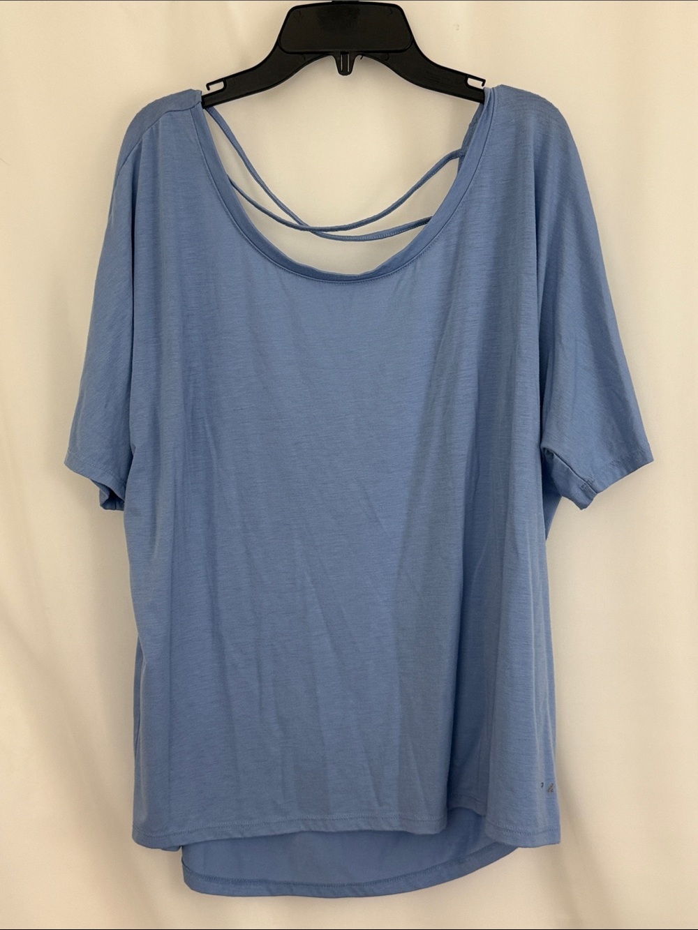 Women’s Spalding Light Blue Short Sleeve Top with Strappy Back Size XL